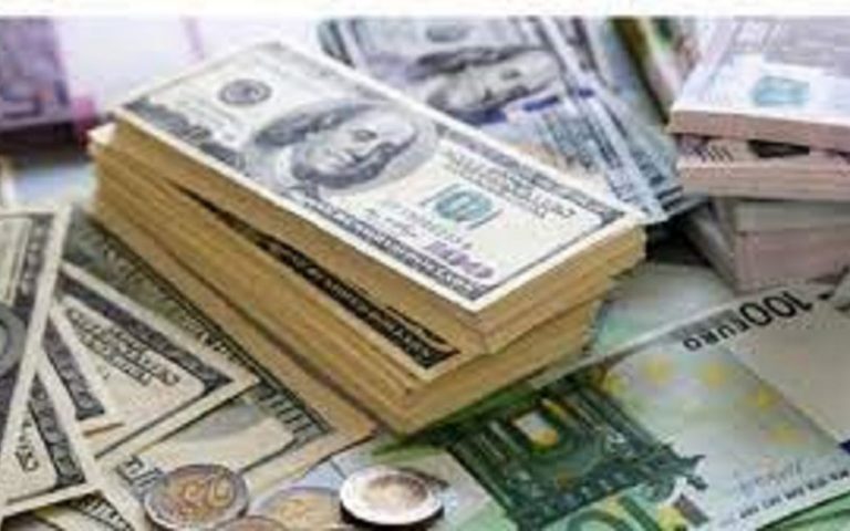 دلار۲۳-هزار-و-۹۶۰-تومان-است
