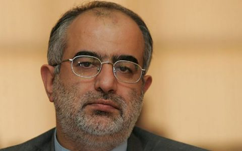 محکومیت حسام الدین آشنا در شعبه نهم دادگاه کیفری نقض شد