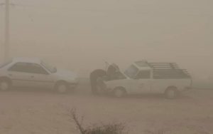 وزش-طوفان-شن-و-اختلال-در-تردد-جاده-ای-در-شرق-استان-اصفهان