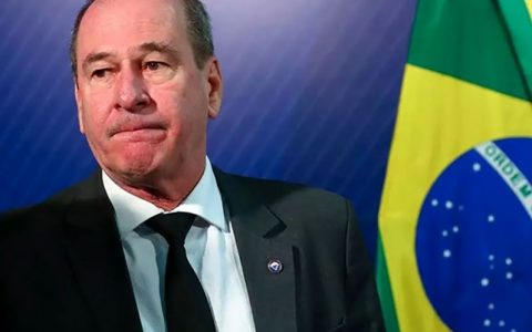 وزیر دفاع برزیل استعفا داد
