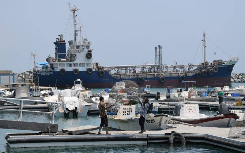 اسپوتنیک: کشتی اسرائیلی هدف موشک قرار گرفت/ هاآرتص: نتانیاهو در ایران با آتش بازی می کند/ المانیتور: حمله به نطنز یک "قمار بد" بود/ دِهیل: ایران غنی سازی 60درصد را آغاز می کند کشتی اسرائیلی