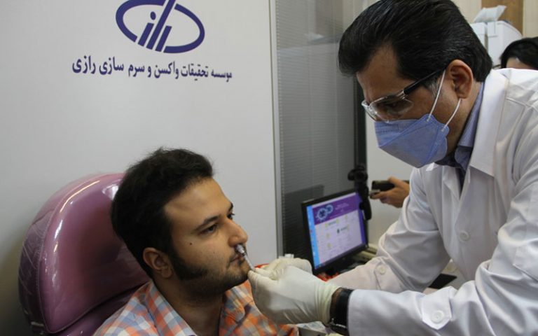 استفاده از دوز استنشاقی واکسن «رازی کووپارس» در کارآزمایی بالینی