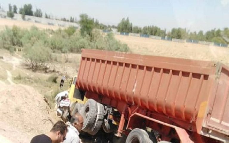 تصادف تریلر با پژو در جاده گتوند - دزفول چهار کشته برجا گذاشت