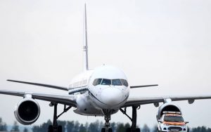 سازمان-هواپیمایی-با-شرکت-هواپیمایی-قشم-ایر-برخورد-می‌کنیم