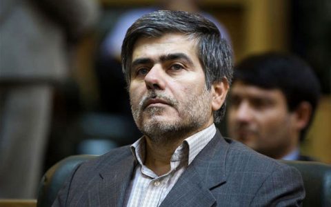 عباسی: رئیس انرژی اتمی اصرار داشت یک عنصر امنیتی رانده شده فعالیت کند