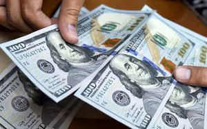 قیمت-دلار-در-۱۲-فروردین-۱۴۰۰-به-۲۵-هزار-و-۲۰۵-تومان-رسید
