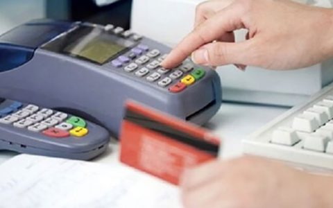 مشاغل باید از اردیبهشت برای نصب کارتخوان اقدام کنند