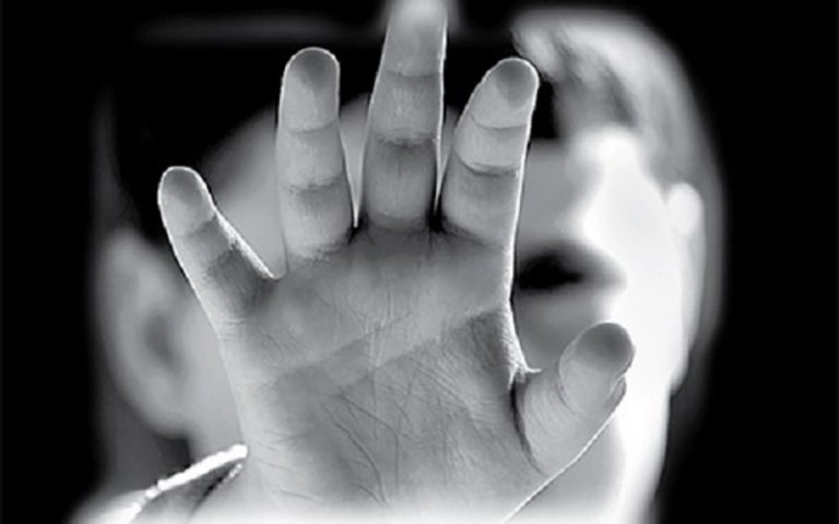 کودک آزاری در کهریزک
