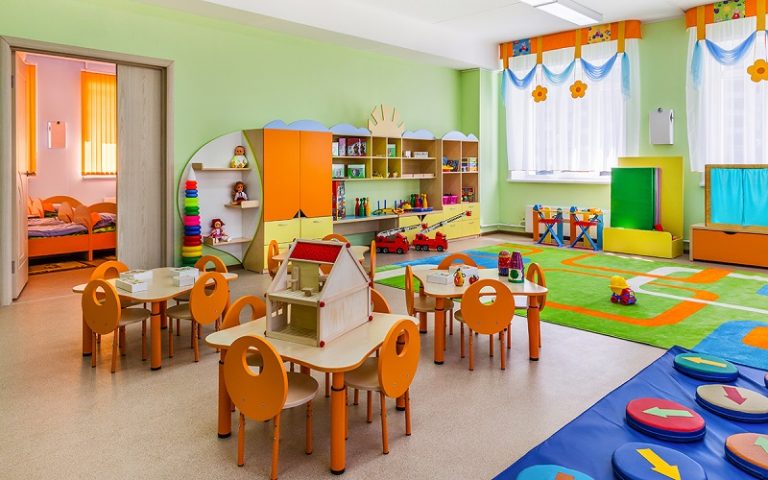 Kindergarten, game room.