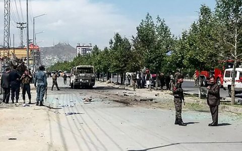 انفجار اتوبوس، ۲۵ نفر را در افغانستان