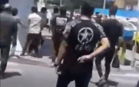 مامور رفع سد معبر شهر ری در پی ضرب و شتم یک دستفروش