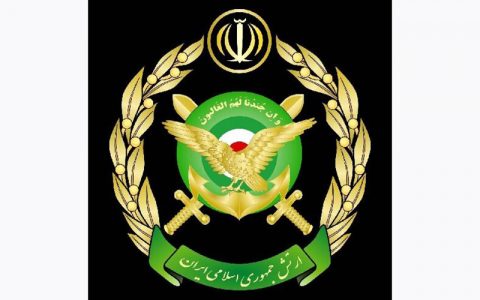 رهبر انقلاب به نیروی دریایی ارتش