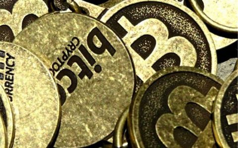 سقوط ۱۵ درصدی ارزش بیت کوین