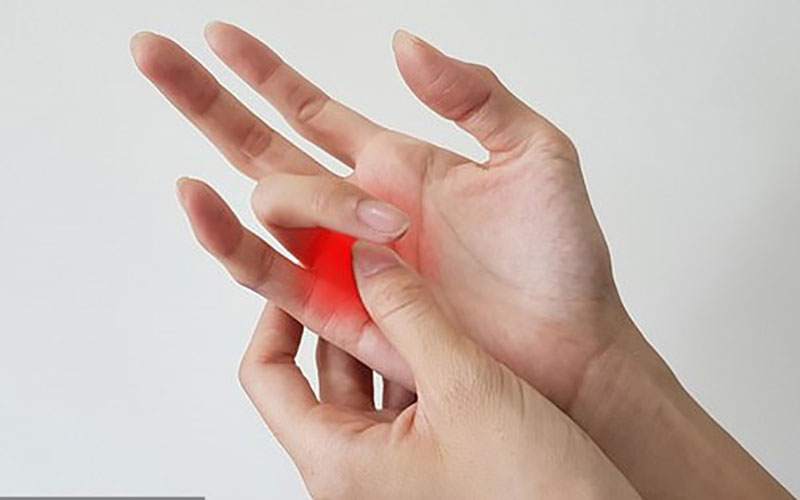 مسواک زدن صحیح از التهاب مفاصل