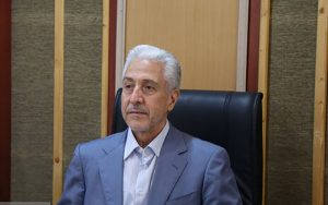 وزیر علوم کارت زرد گرفت
