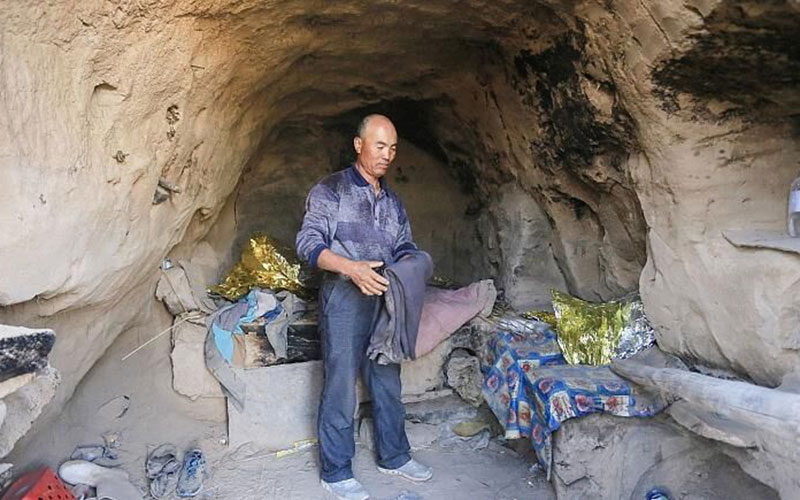 چوپان چینی جان ۶ دونده کوهستان را نجات داد چوپان چینی جان ۶ دونده کوهستان را نجات داد