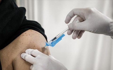 آیا سرطانی ها می توانند واکسن کرونا بزنند؟