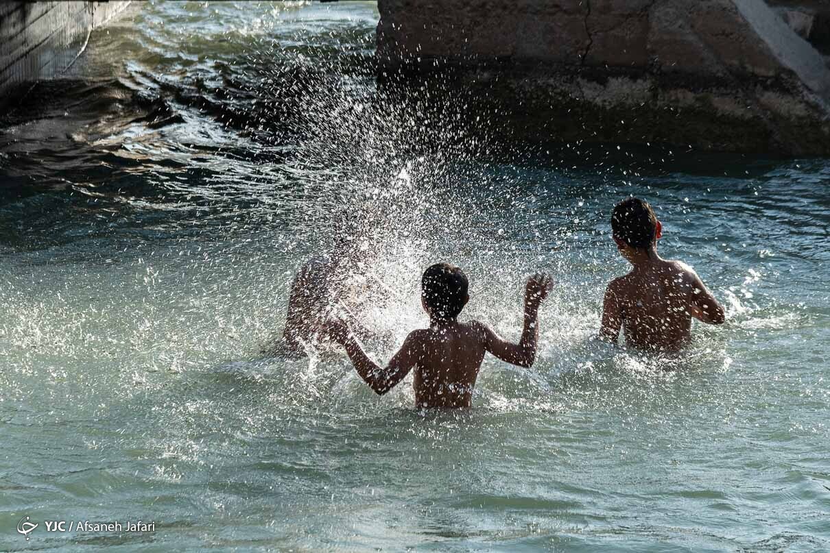 فرار از گرمای تابستان بوشهر