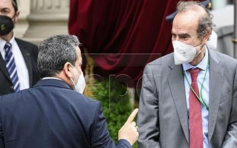 اسپوتنیک: گانتز درباره ایران و غزه با آمریکایی ها گفتگو می کند/ المانیتور: پالایشگاه نفت در نزدیکی تهران آتش گرفت/ نیوزویک: دور بعد مذاکرات وین نتیجه خواهد داد/ اوراسیاریویو: کشتی خارک در دریای عمان غرق شد مذاکرات وین