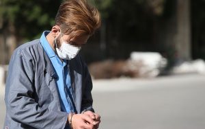 تخریب ۱۰ خودرو توسط جوان پولدار پس از دعوا با نامزدش