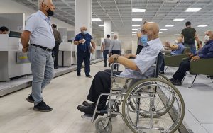 تزریق دوز دوم واکسن کرونا به سالمندان