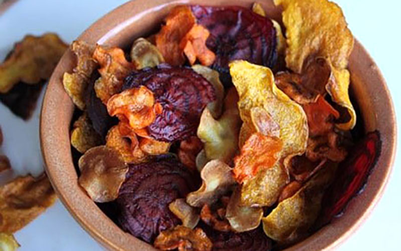 طرز تهیه چیپس سبزیجات در منزل