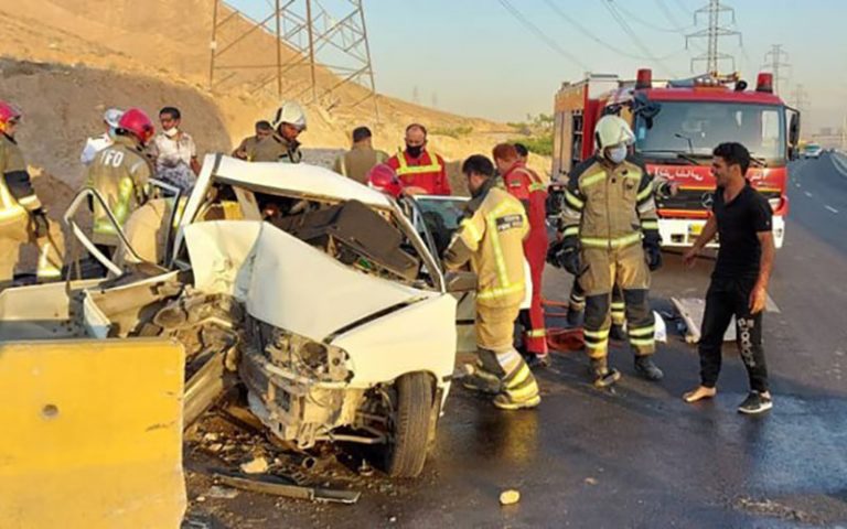 مصدومیت 7 مسافر به دلیل تصادف پراید در بزرگراه شهید رستگاری