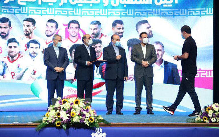 نوبخت به تیم ملی پاداش داد