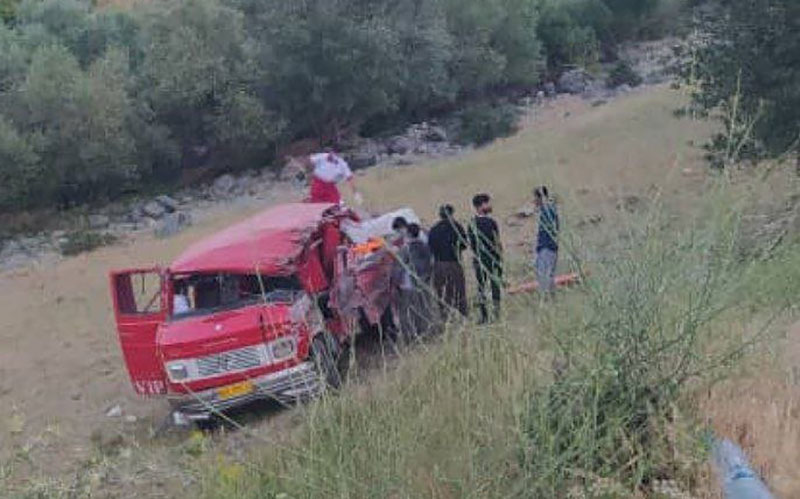 واژگونی مینی‌بوس در سقز چهار کشته و ۱۱ مجروح بجا گذاشت