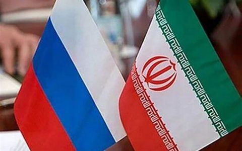 وزیر گردشگری برای لغو ویزا به روسیه رفت