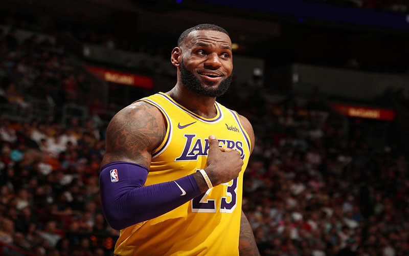 پادشاه بسکتبال با شماره جدید به NBA باز می‌گردد