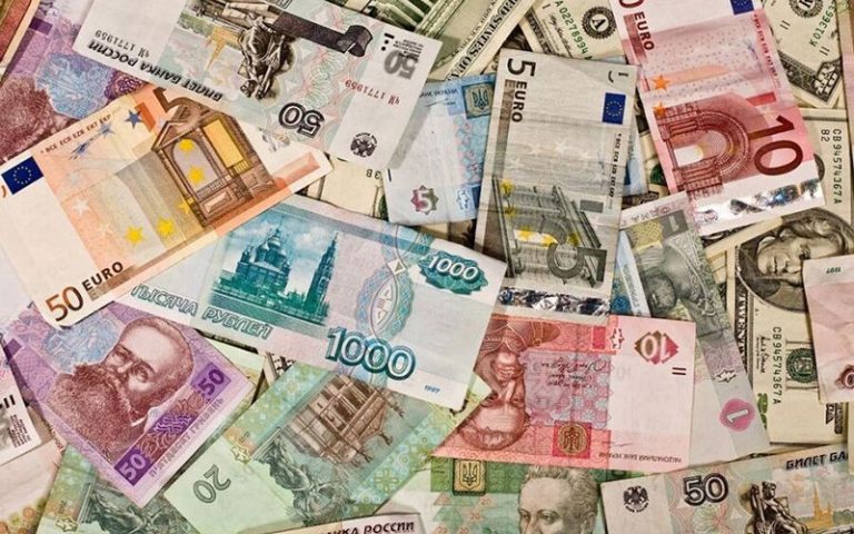 کاهش نرخ رسمی ۲۲ ارز در ۵ تیر ۱۴۰۰
