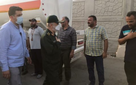سردار سلامی: سپاه در کنار مردم خوزستان است 1 سردار سلامی: سپاه در کنار مردم خوزستان است