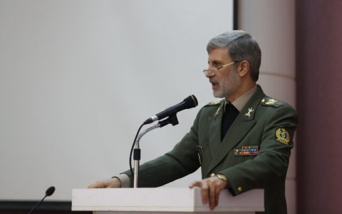 وزیر دفاع: باید بر روی مساجد تمرکز کنیم 1 وزیر دفاع: باید بر روی مساجد تمرکز کنیم