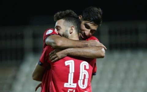 پرسپولیس تراکتور را برد و به یک قدمی جام رسید 1 پرسپولیس تراکتور را برد و به یک قدمی جام رسید