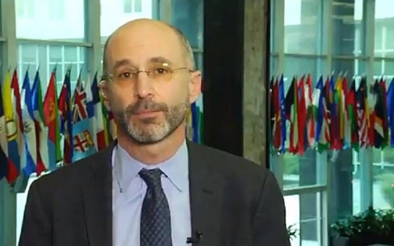 آمریکا: برای مبادله زندانی ها، توافق ناقص با ایران را نمی پذیریم