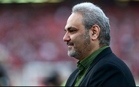 خیابانی گزارشگر بازی استقلال و تراکتور شد