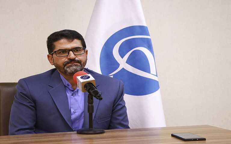 رفتن به دفاتر اسناد رسمی و تنظیم سند برای نقل و انتقال خودرو الزامی است