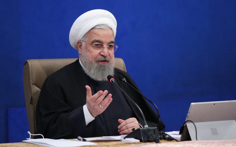 روحانی: چرا سختتان است برای مذاکره‌کنندگان کف بزنید؟