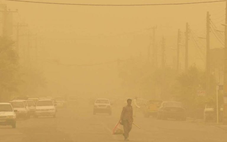 سرعت طوفان شن در زابل