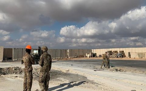 شنیده شدن صدای ۴ انفجار در عین الاسد در غرب عراق 1 شنیده شدن صدای ۴ انفجار در عین الاسد در غرب عراق
