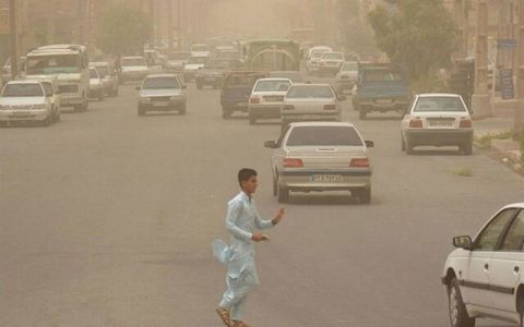 غلظت غبار در هوای زاهدان به ۵۱ برابر حد مجاز رسید