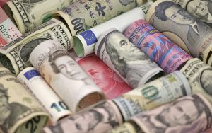 کاهش نرخ رسمی ۲۲ ارز در ۱۹ تیر ۱۴۰۰