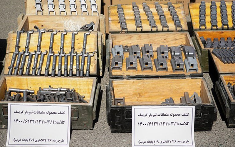 کشف محموله‌ متعلقات سلاح "گرینف" در پایانه غرب تهران