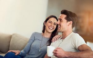 برای داشتن یک رابطه عاطفی شاد این ترفند را به کار ببرید