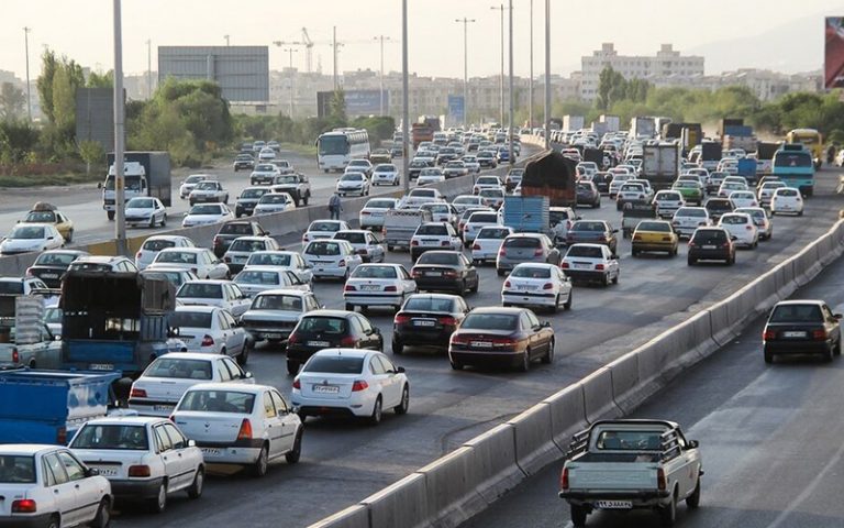 جاده چالوس همچنان بسته است