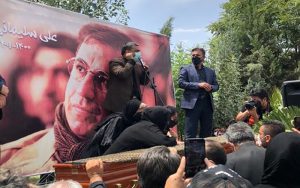 دختر علی سلیمانی: من صدای بابایم هستم، حلالم کنید