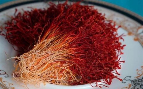 در مترو و نانوایی زعفران نخرید 1 در مترو و نانوایی زعفران نخرید