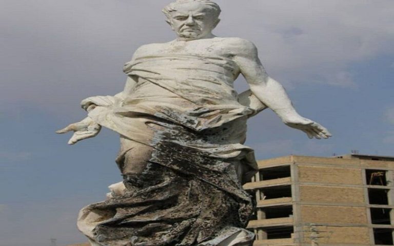 دستور دادستان مهاباد برای بازداشت عاملان آتش زدن تندیس «استاد هه ژار»