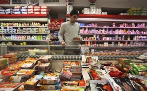 قیمت ۷۰ درصد اقلام خوراکی فراتر از بحران 1 قیمت ۷۰ درصد اقلام خوراکی فراتر از بحران